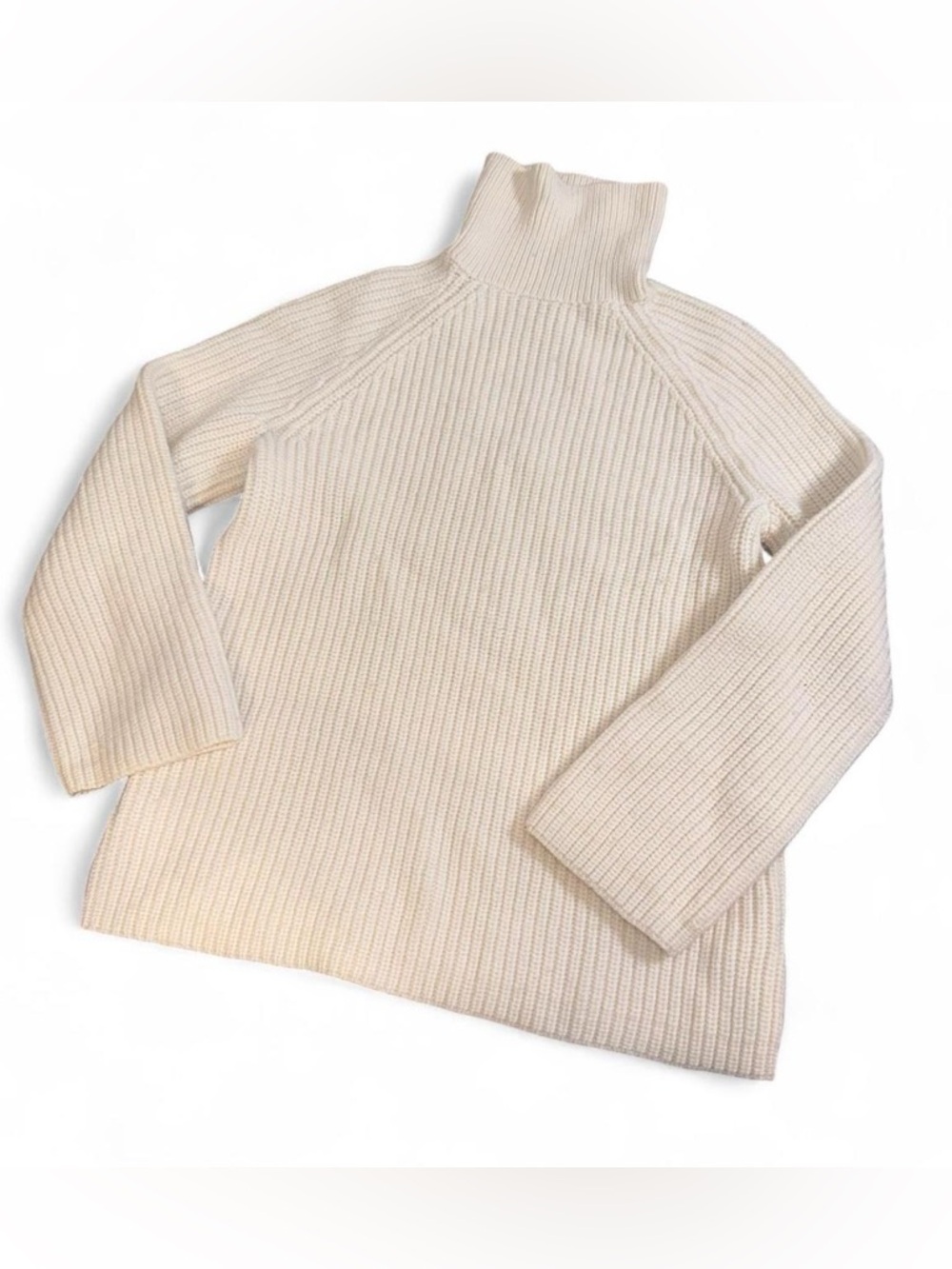 Aritzia Cream Wilfred 100% merino wool sweater
